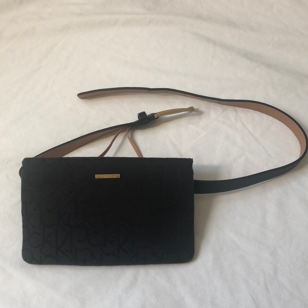 Calvin Klein belted wallet/fanny pack